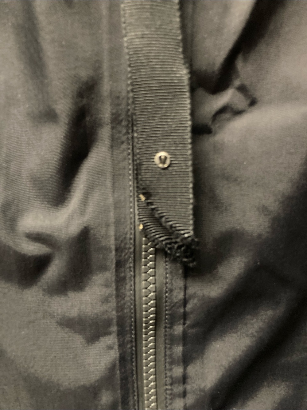 Lululemon Definitely Raining Jacket - Black - Picture 7 of 14